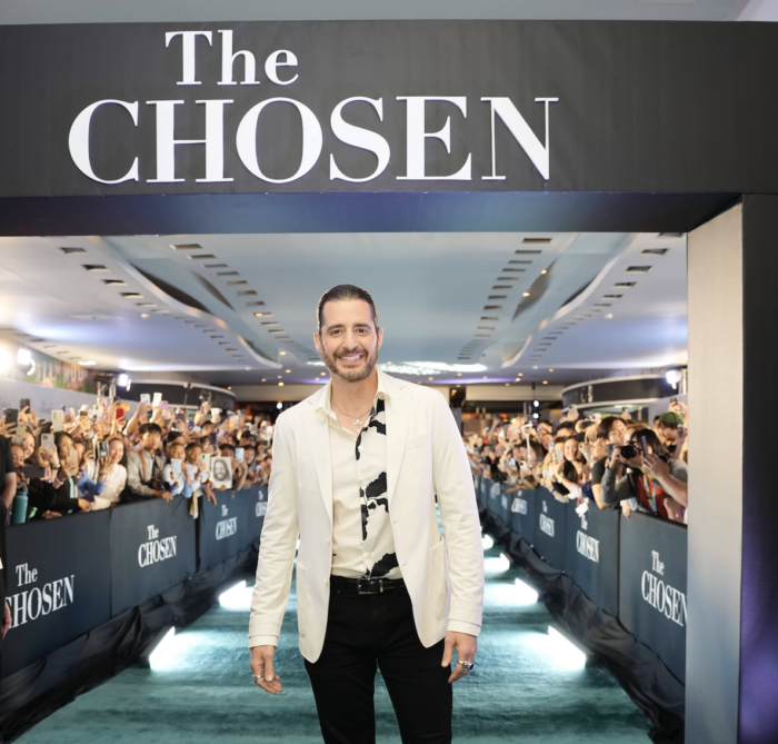 ‘The Chosen’ star Jonathan Roumie brings Christmas spirit to the Philippines